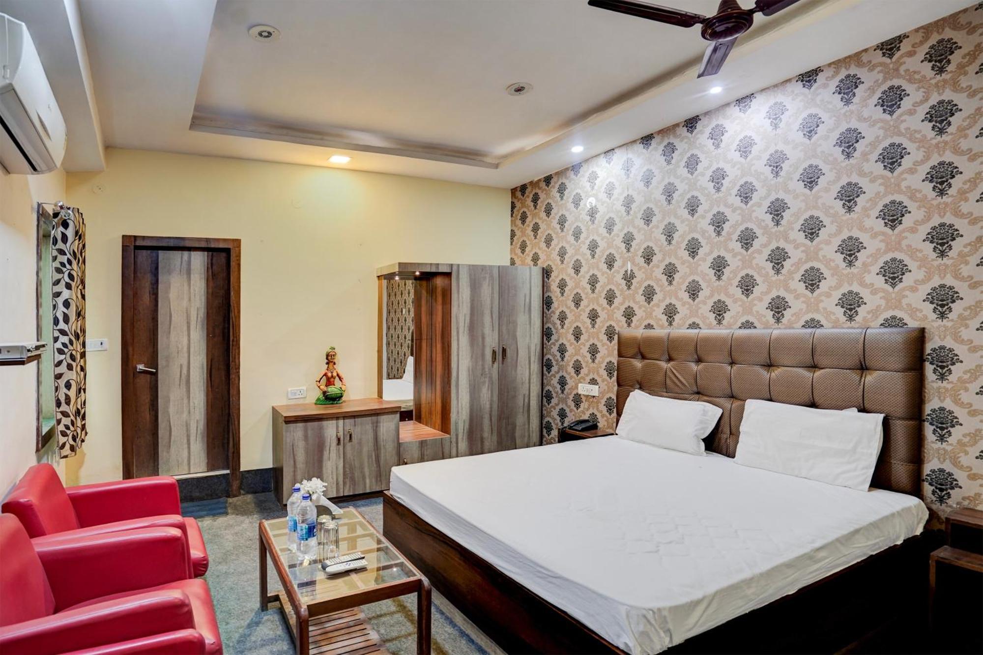 Hotel O Shyam Utsav Mirzāpur Exterior photo