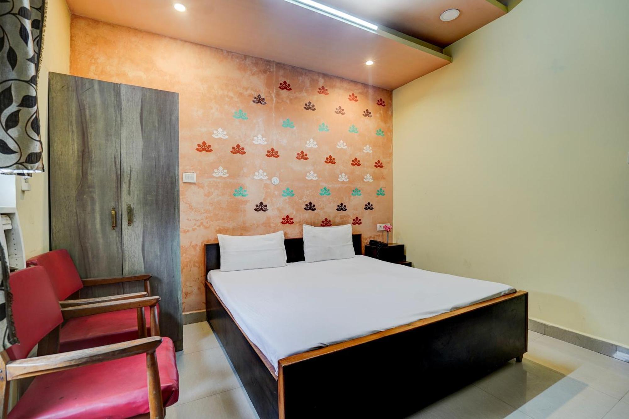 Hotel O Shyam Utsav Mirzāpur Exterior photo