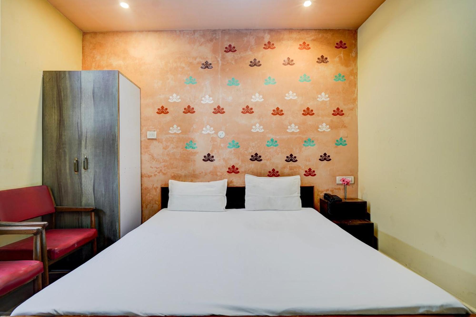Hotel O Shyam Utsav Mirzāpur Exterior photo