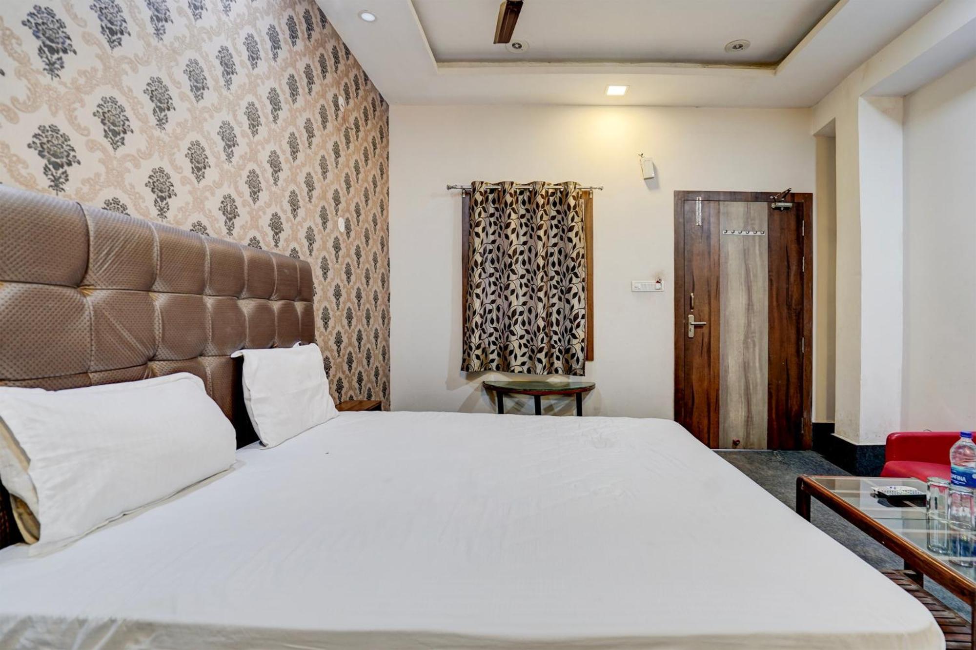 Hotel O Shyam Utsav Mirzāpur Exterior photo